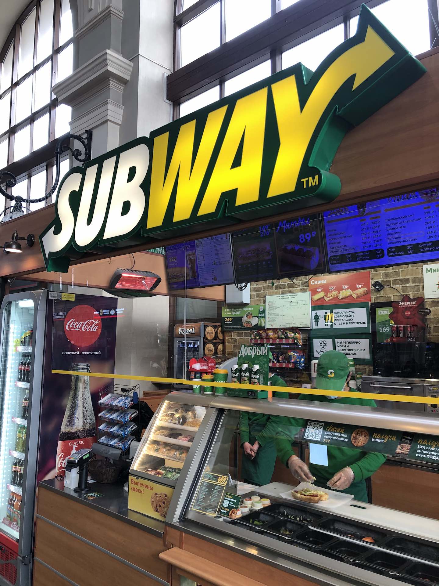 картинка Heliosa Hi Design 66 2000 Вт c вилкой официального представителя в России